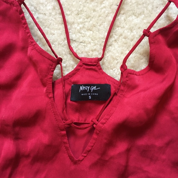 Nastygal Red Deep Plunge Top - Picture 3 of 6